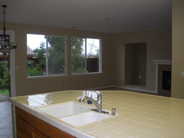 Building Photo - 1043 Villaggio Cir