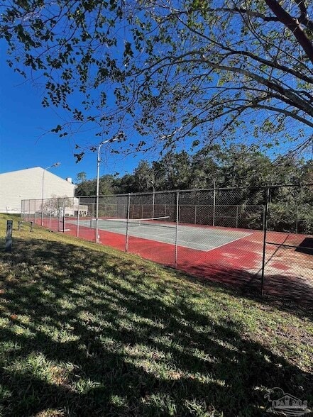 Building Photo - 923 Brookside Pl