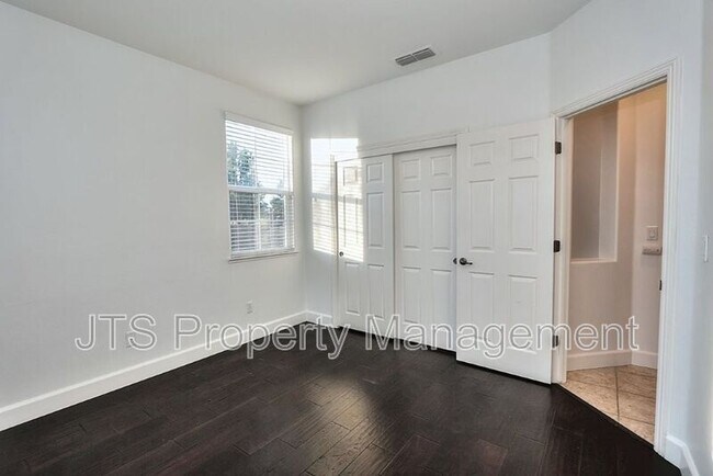 Building Photo - 5602 Jerry Litell Way
