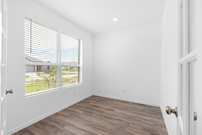 Building Photo - 27219 Henley Rdg Dr