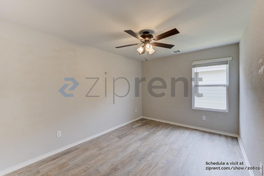 Building Photo - 9811 Marbach Brk