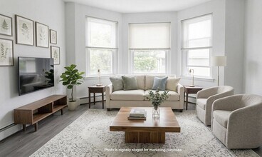 Building Photo - 25 Chester St