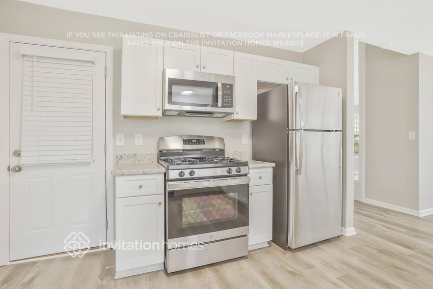 Building Photo - 855 Arbor Hill Dr