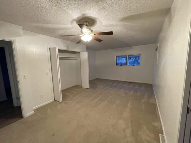 Building Photo - 3 bedroom in Billings MT 59102