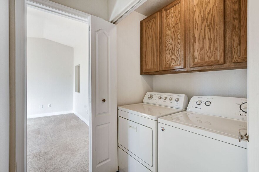 Building Photo - 7320 Camrose Ridge Pl