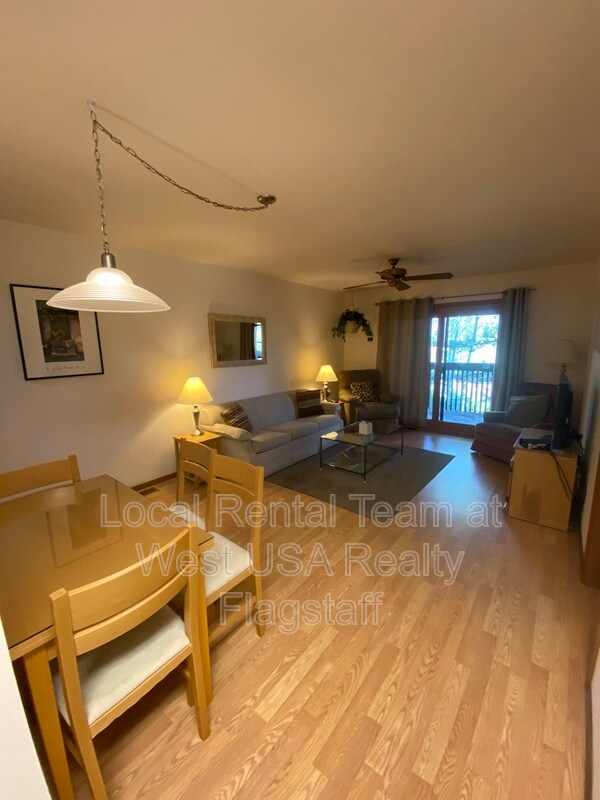 Building Photo - 5825 E Bear Paw Dr