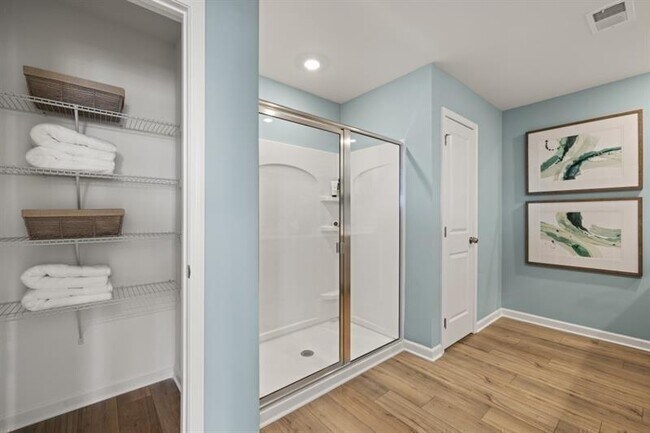 Building Photo - 2752 Lou Lou Ln