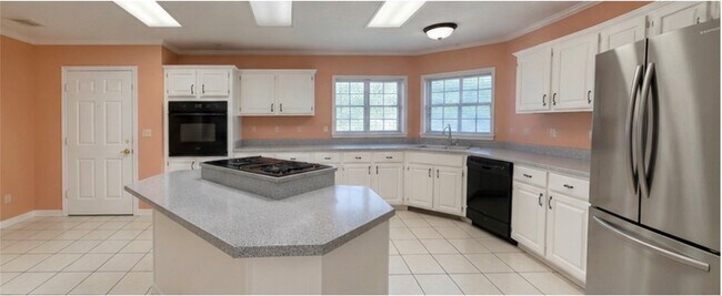 Building Photo - 502 Seagull Dr