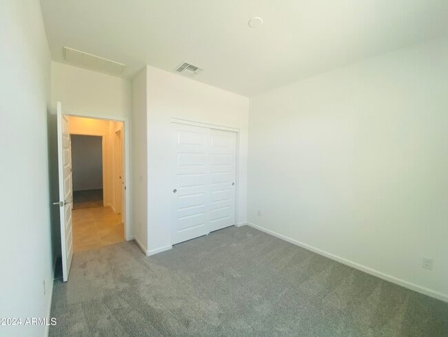 Building Photo - 5531 S 23rd Dr