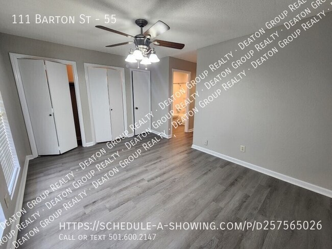 Building Photo - 111 Barton St