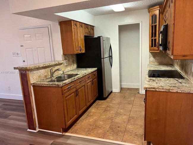 Building Photo - 15067 SW 103rd Terrace