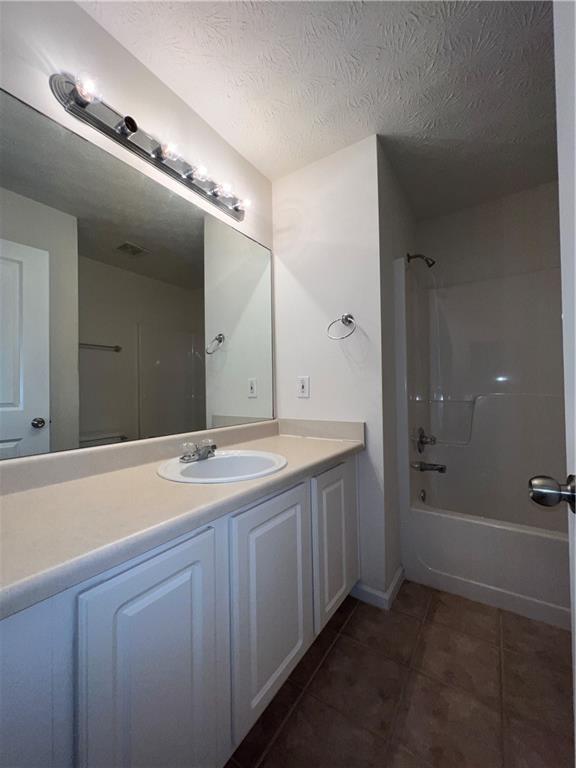 Building Photo - 324 White Oak Way