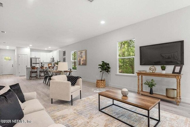 Building Photo - 6020 Bartram Rd