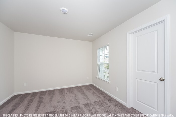 Building Photo - 495 Blue Garden Wy