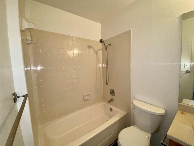 Building Photo - 12314 Alderbrook Dr
