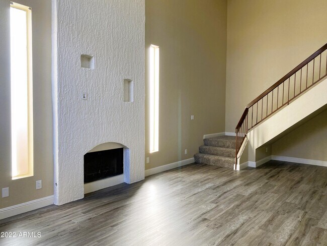 Building Photo - 11049 N 109th Way