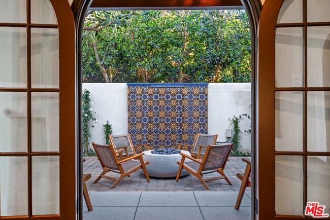 Building Photo - 4265 Denny Ave