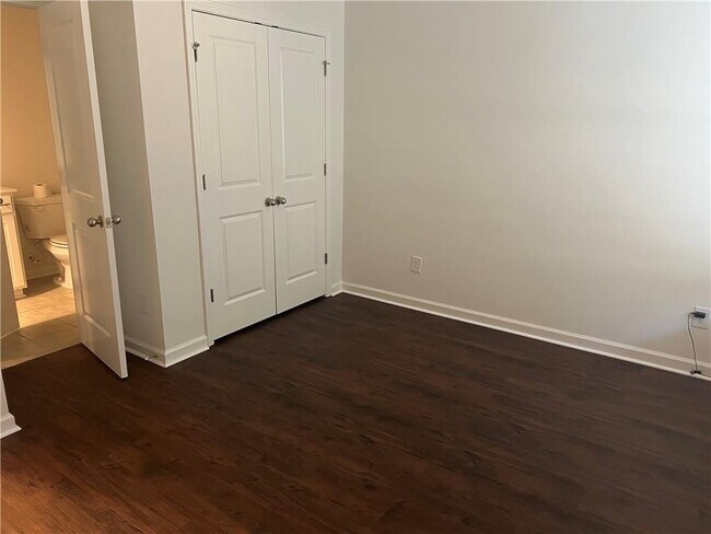 Building Photo - 6499 Panasa Ct