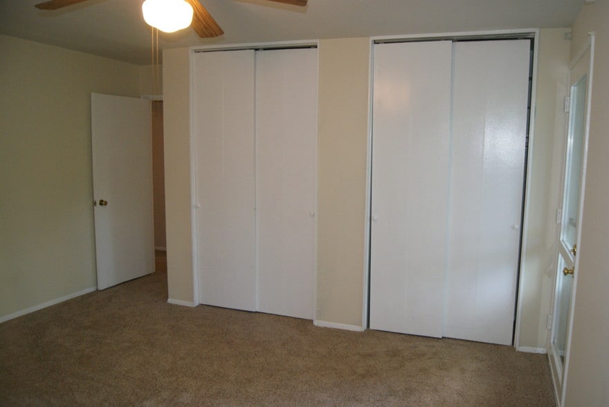 Building Photo - 7527 Spring Lake Dr