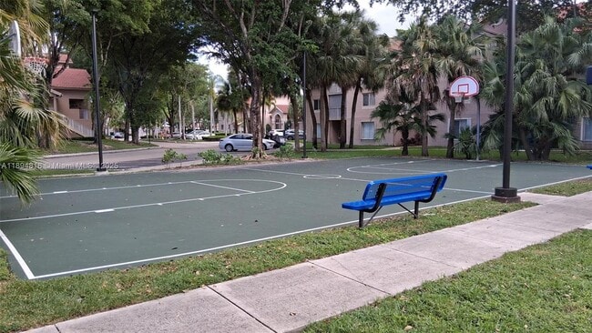 Building Photo - 10420 SW 158th Ct