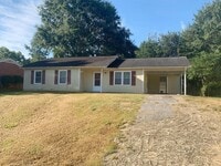 Building Photo - UPDATED 3 bedroom