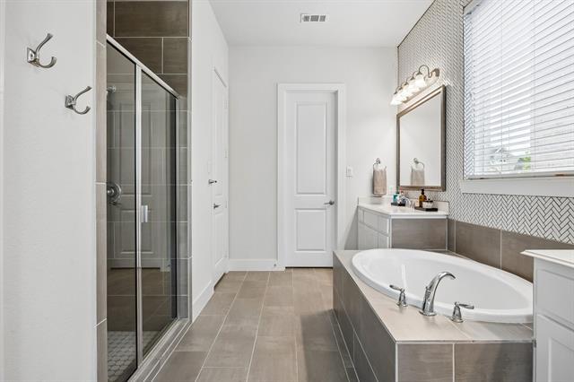 Building Photo - 7704 Krause Springs Dr