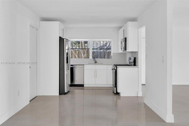 Building Photo - 13011 SW 80th St