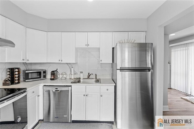 Building Photo - 3001 Revere Ct