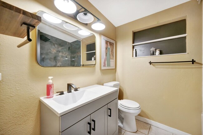 Building Photo - 5025 9th Ave S