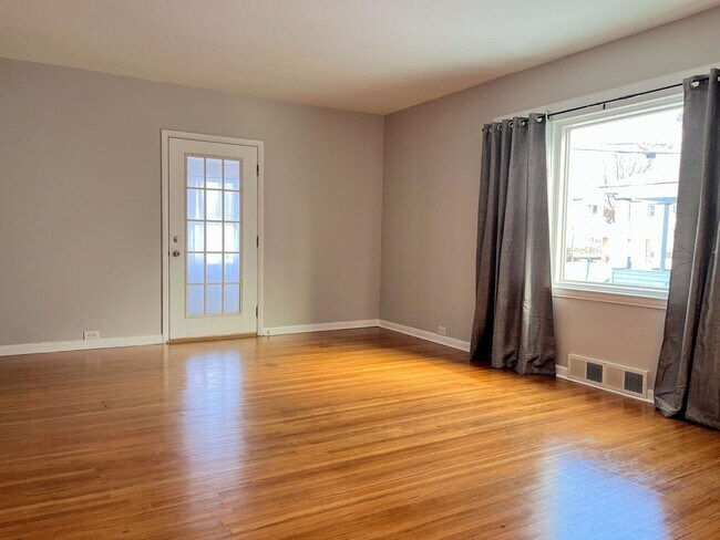 Building Photo - 58 Gilbert Ave