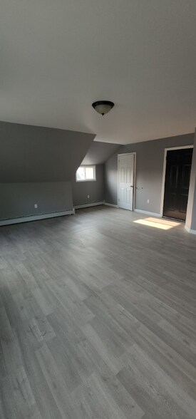 Building Photo - 130 Edgewood St