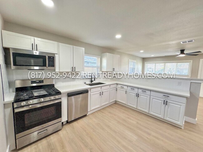 Building Photo - 3630 Agnes St