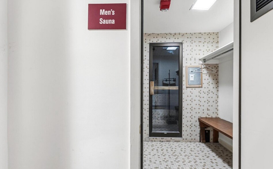 Building Photo - 6101 Edsall Rd