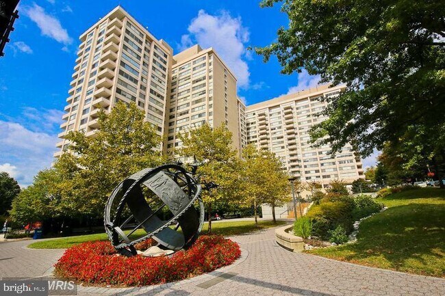 Building Photo - 4515 Willard Ave