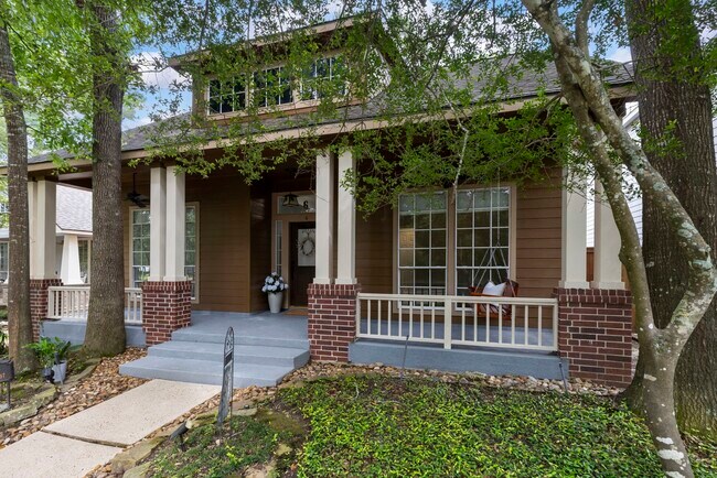 Building Photo - 6 E Cottage Green St