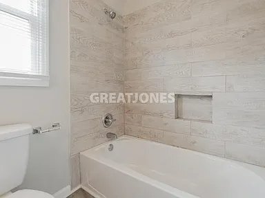 Building Photo - 213 Coachman Dr