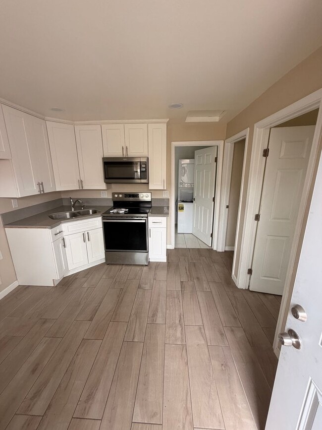 Building Photo - 8570 Via Norte Dr