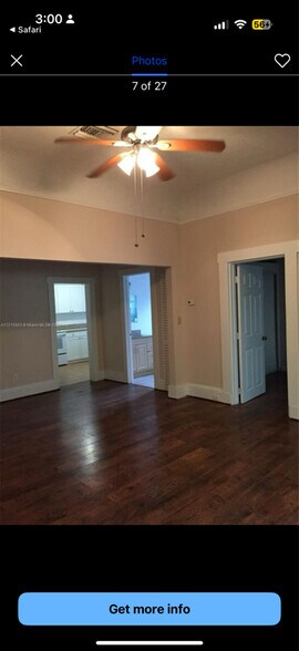 Building Photo - 2430 SW 25th Ter
