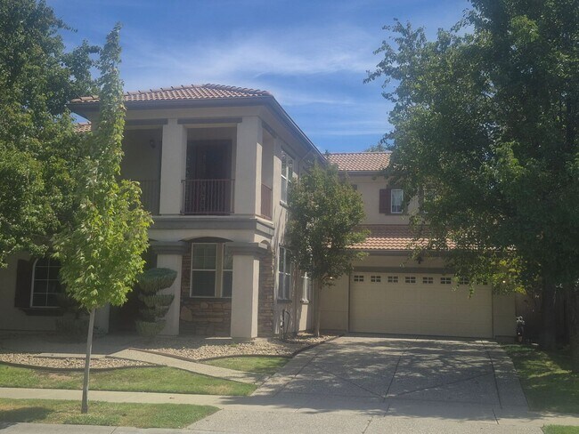 Building Photo - 5012 Westlake Pkwy