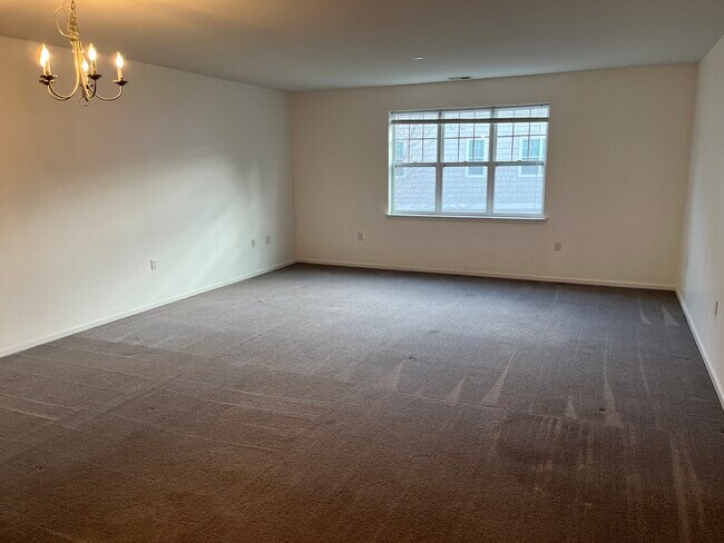 Building Photo - 2424 Chancery Ln