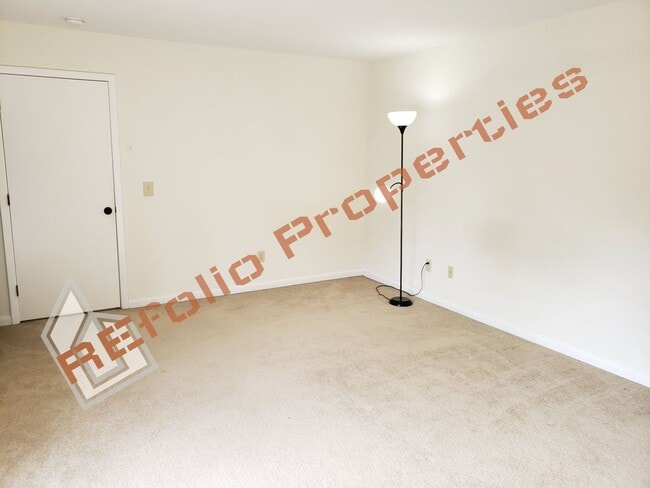 Building Photo - 143 Brookberry Cir