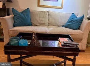 Building Photo - 2313 N Tracy St