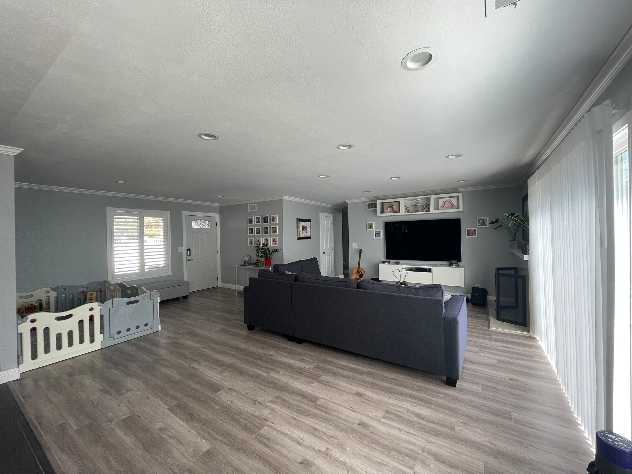 Building Photo - 636 Banta Ct