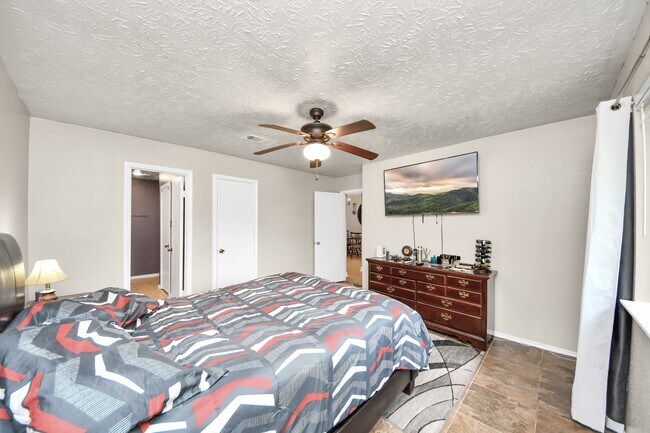 Building Photo - 12218 Taylors Crossing Dr