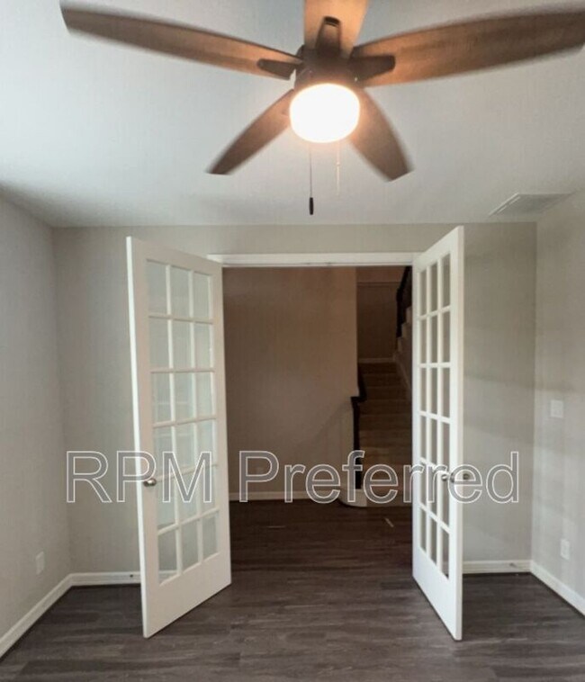 Building Photo - 14615 Birchwood Falls Trail