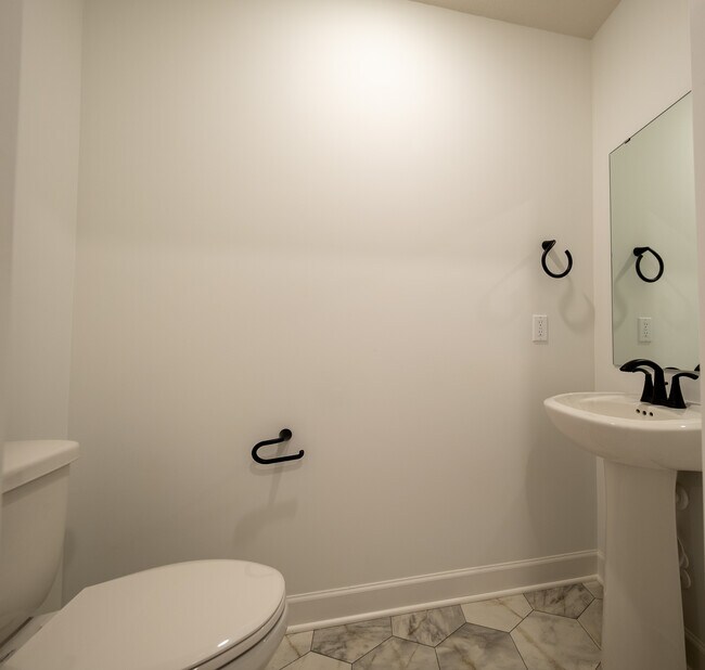Building Photo - 21618 Orchid Path