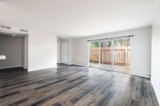 Building Photo - 2 bed 1 bath unit in Hacienda Heights, CA 91745