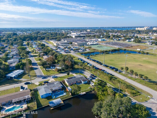 Building Photo - 250 Alabama Ave