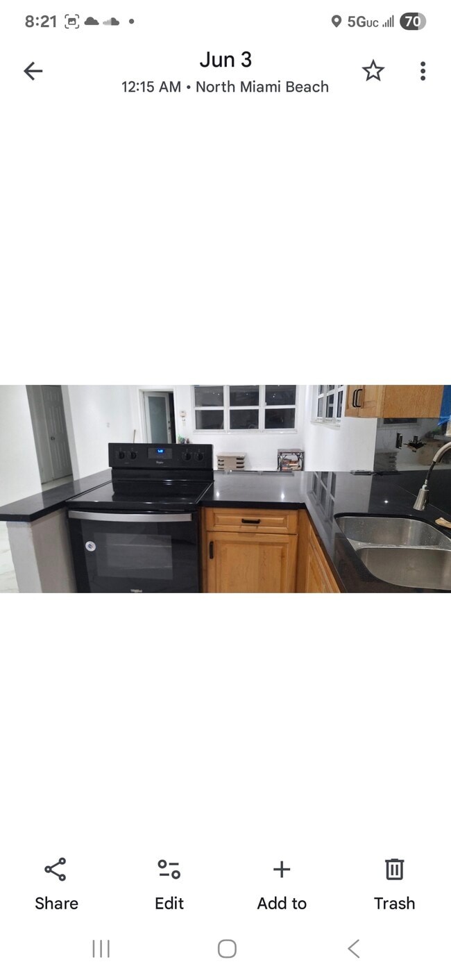 Building Photo - 1201 NE 159th St