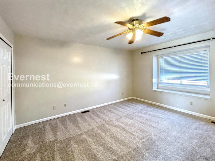 Building Photo - 2650 Cornwall Ct